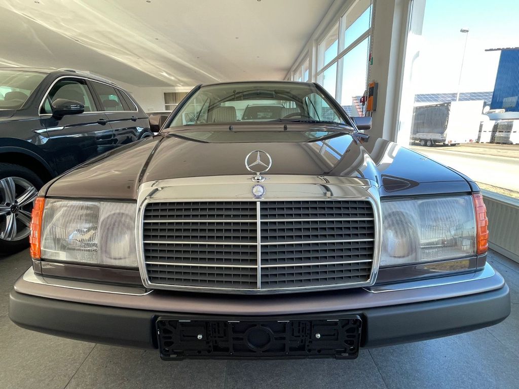 Bild des Angebotes Mercedes-Benz CE 230 mit H-Zulassung und Wertgutachten