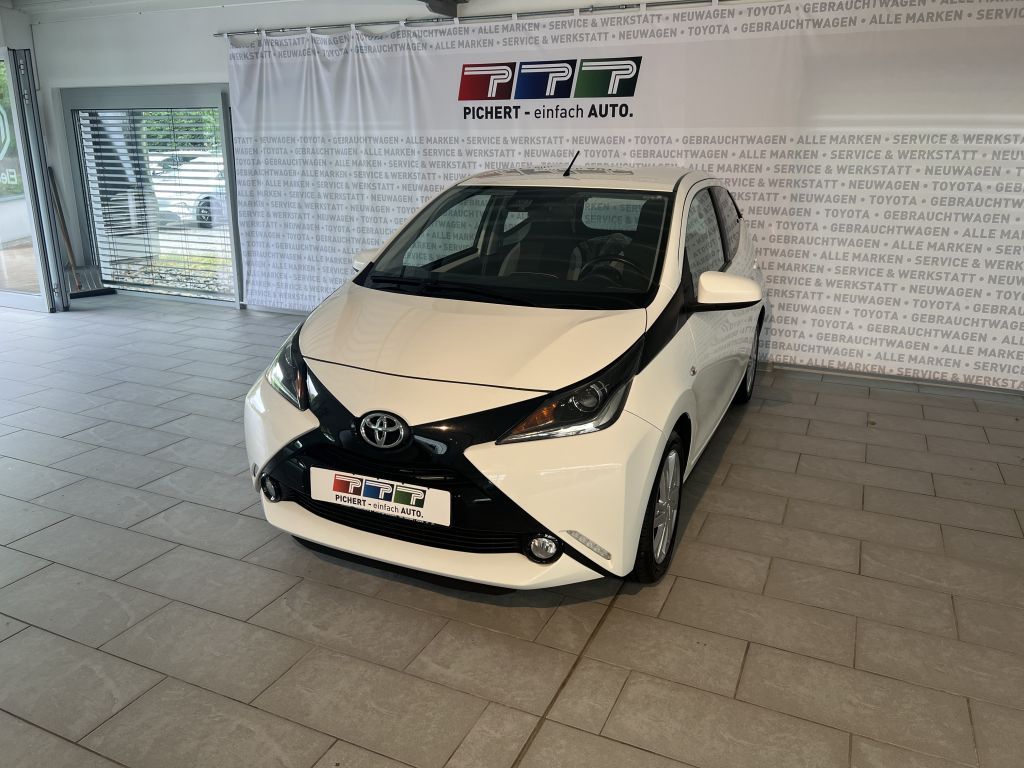 Bild des Angebotes Toyota Aygo x-play Team Deutschland