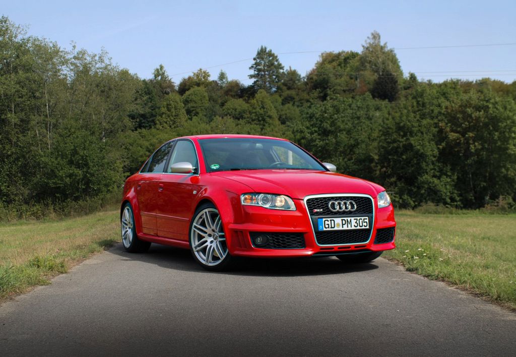 Audi RS4 B7 Misano Rot