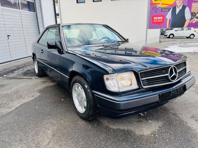 Bild des Angebotes Mercedes-Benz W124 230 CE  3 Hand Klima orginal 64184 km