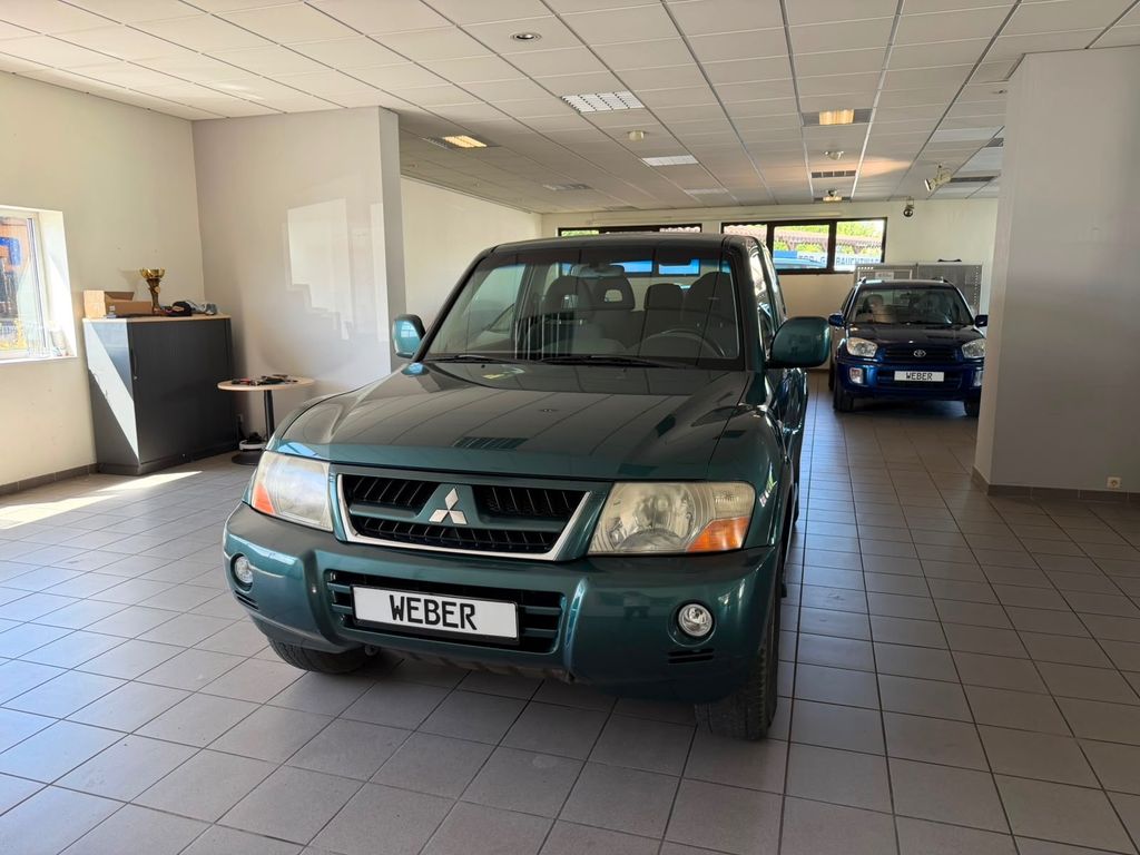 Mitsubishi Pajero 3,2 DI-D Dakar 1 Hand