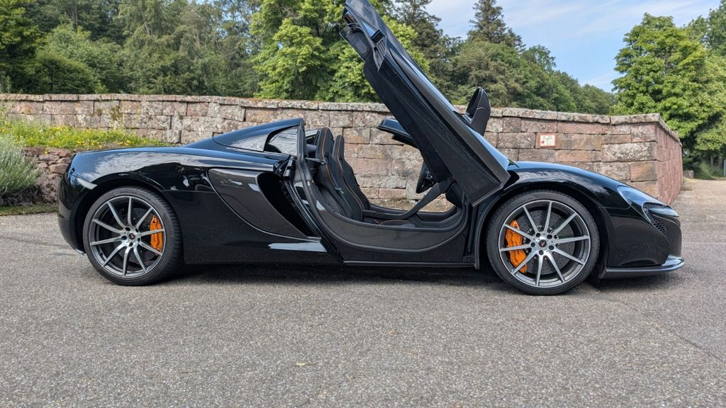 Bild des Angebotes McLaren 650S Spider, Fire-Black, Voll-Alcantara