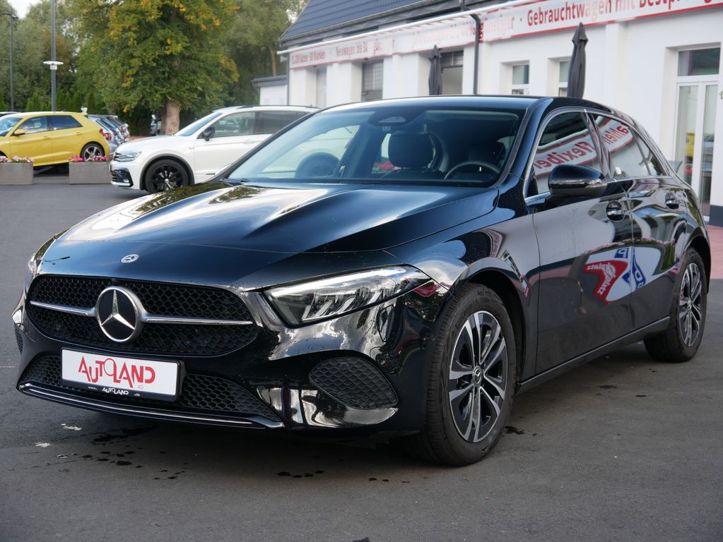 Bild des Angebotes Mercedes-Benz A180 Progressive LED Navi Tempomat Sitzheizung