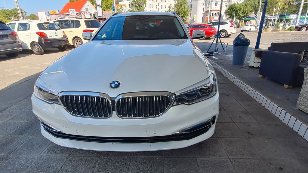 Bild des Angebotes BMW 520 5 Touring  Luxury Line  Pano.Head up,Leder