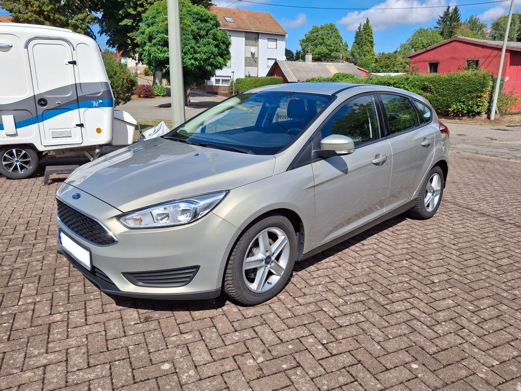 Bild des Angebotes Ford Focus 1,0 EcoBoost Trend +PDC +Lenkradheizung