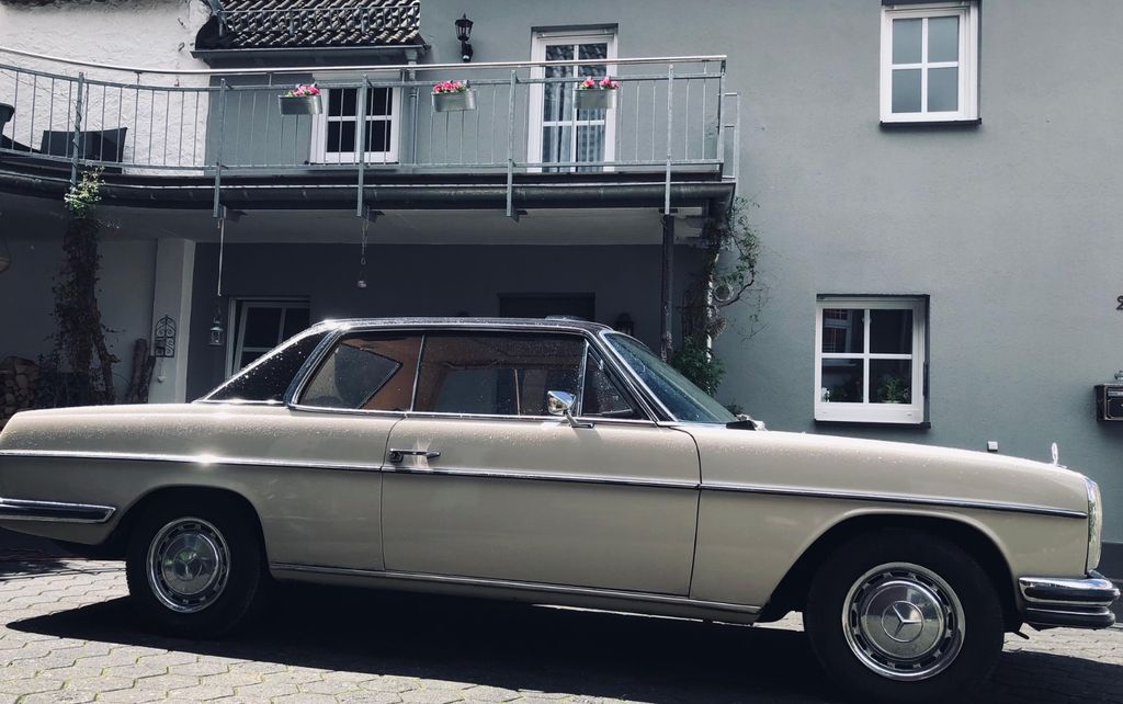 Bild des Angebotes Mercedes-Benz 250CE Coupé W114