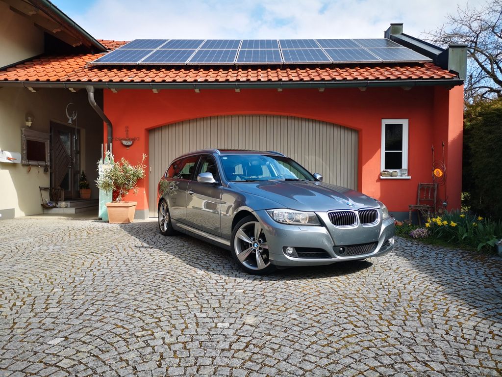 Bild des Angebotes BMW 325d Touring Facelift mit Vollausstattung