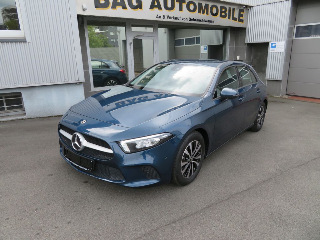 Bild des Angebotes Mercedes-Benz A180 d Aut.+LED+WIDESCREEN+MBUX NAVI+KAMERA
