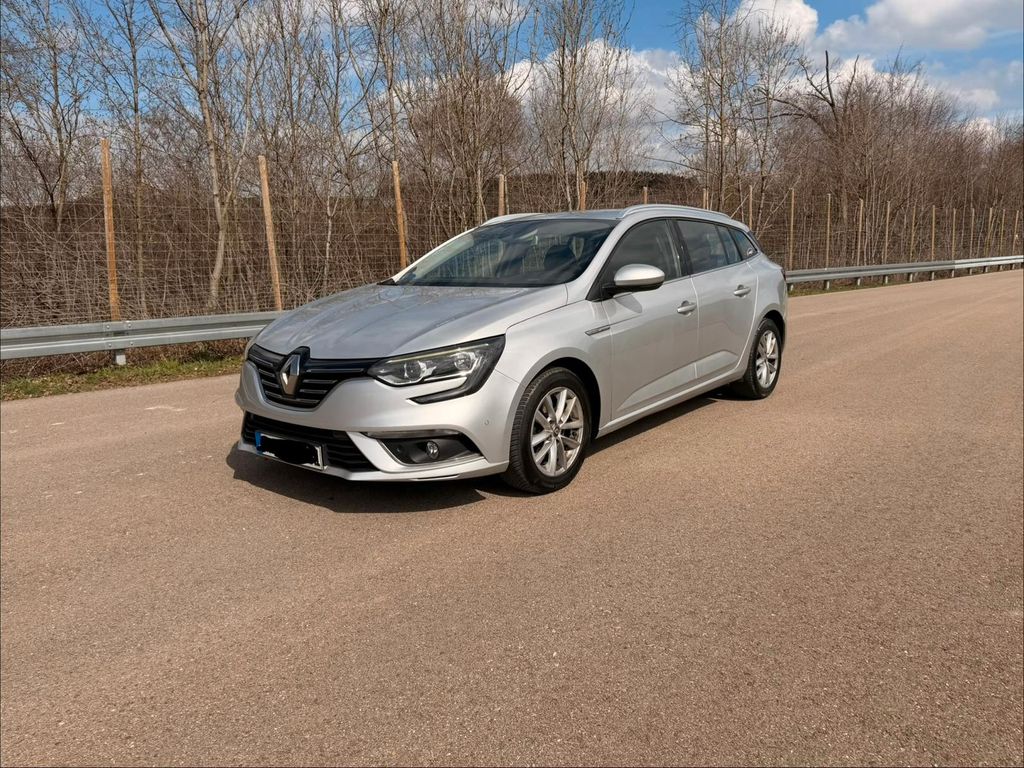 Renault Mégane 4 Grandtour- TÜV: 04/2027