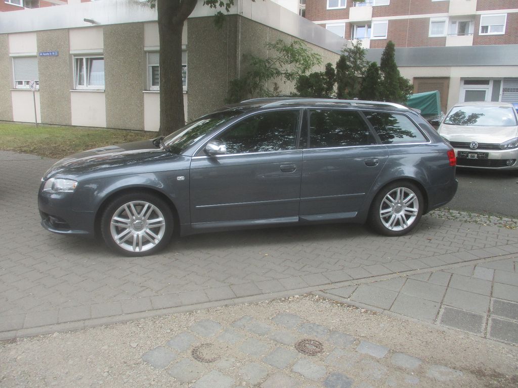 Bild des Angebotes Audi S4 4.2 quattro tiptronic Avant - B7/8E