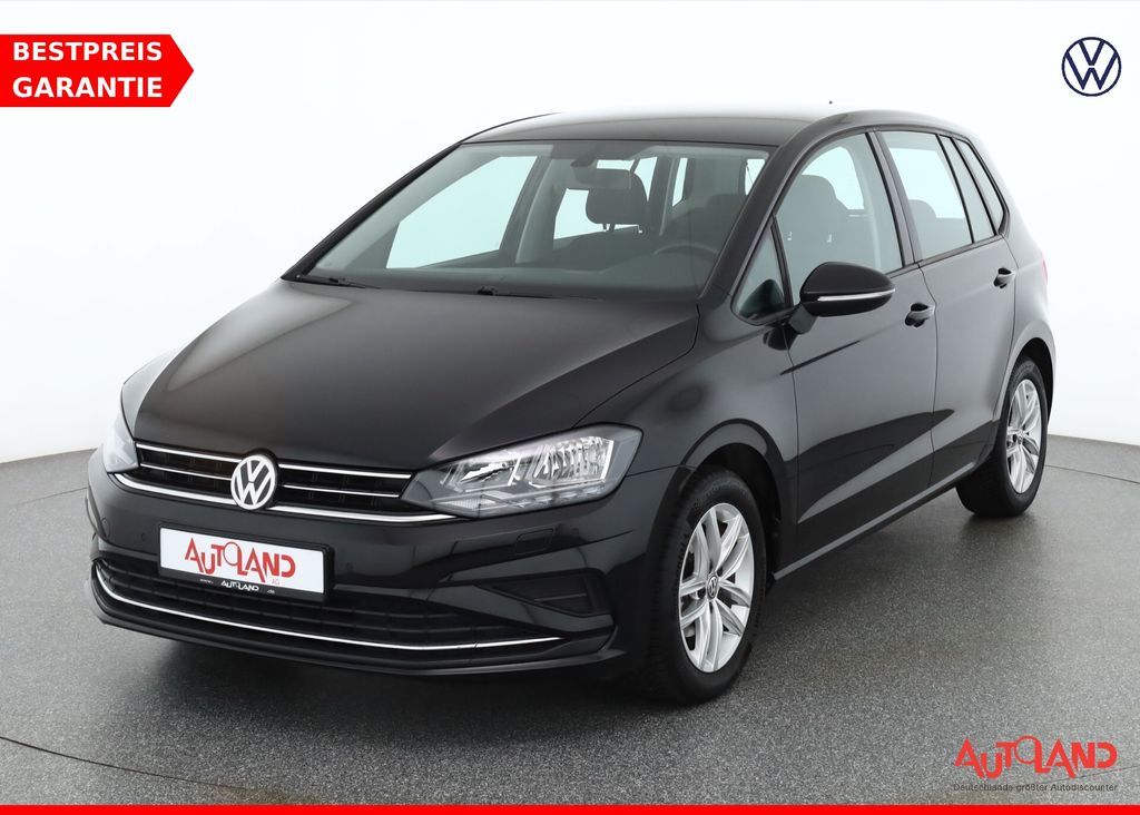 Bild des Angebotes Volkswagen Golf Sportsvan 1.0 TSI Comfortline App-Connect