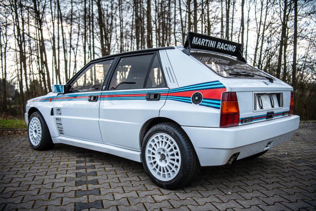 Bild des Angebotes Lancia Delta HF Integrale EVO SS  Martini 5 H-Gutachten