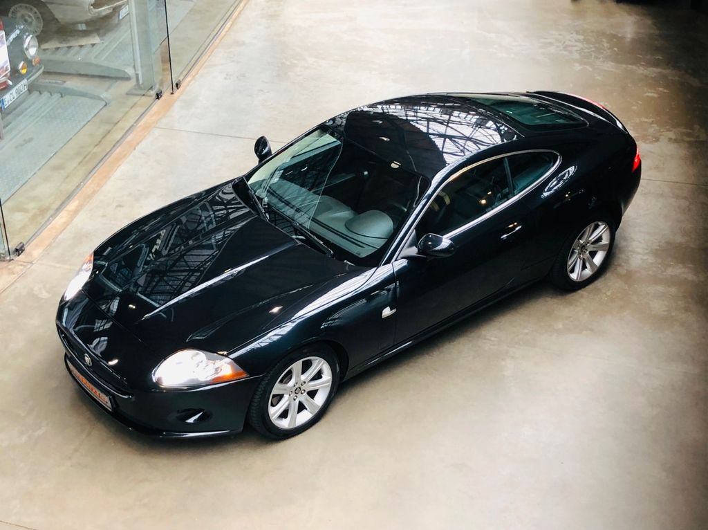 Bild des Angebotes Jaguar XK V8 Coupé deutsch 2Hand 78tkm Scheckheft