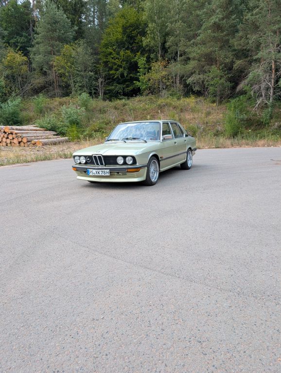 Bild des Angebotes BMW 518 (E12) mit H-Zulassung BBS & Zender