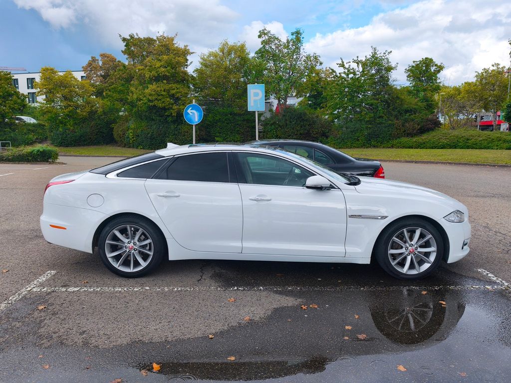 Jaguar XJ Premium Luxury 3.0 V6 Diesel, keine Langvers.
