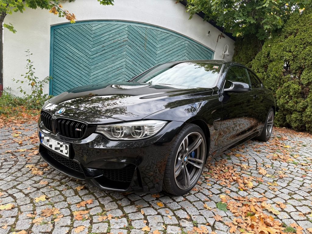 Bild des Angebotes BMW M4 Coupe*DKG*Deutsches-Fzg*Carbon-Paket*