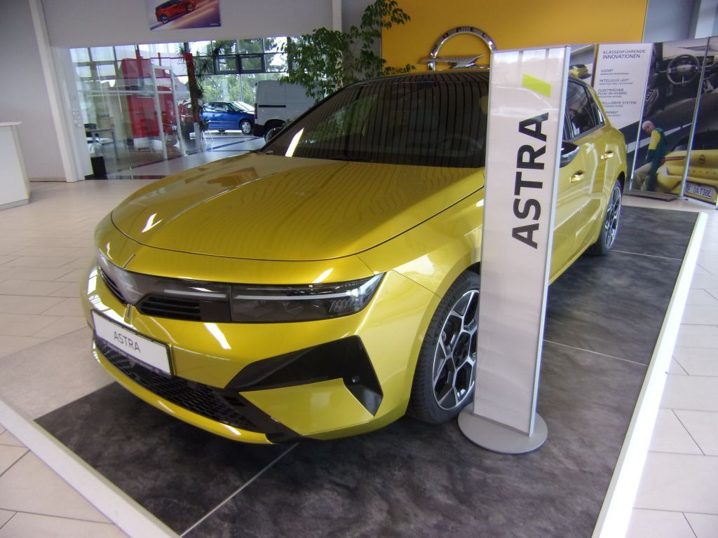 Bild des Angebotes Opel Astra Ultimate Hybrid SITZH NAVI LENKH AGR