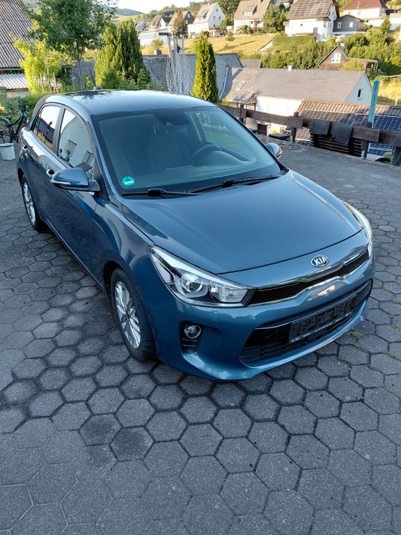 Bild des Angebotes Kia Rio 1.4 Dream-Team Edition Dream-Team Edition