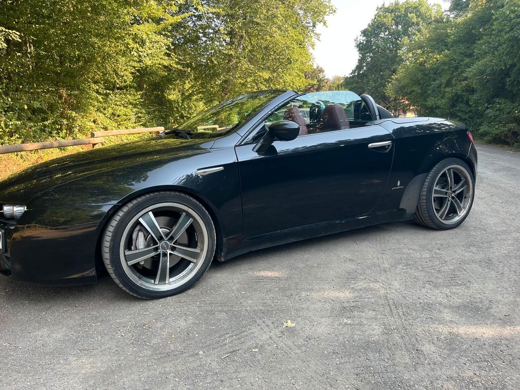 Bild des Angebotes Alfa Romeo Spider 2.4 JTDM Cabrio / Roadster -schwarz
