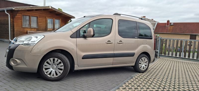 Bild des Angebotes Citroën Berlingo VTi 120 Multispace Exclusive Multis...