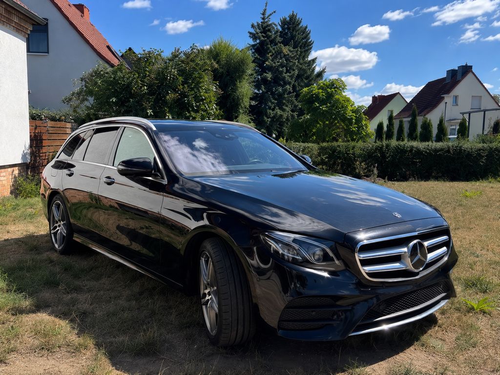 Bild des Angebotes Mercedes-Benz E 400 d 4MATIC T Autom. - AMG Line