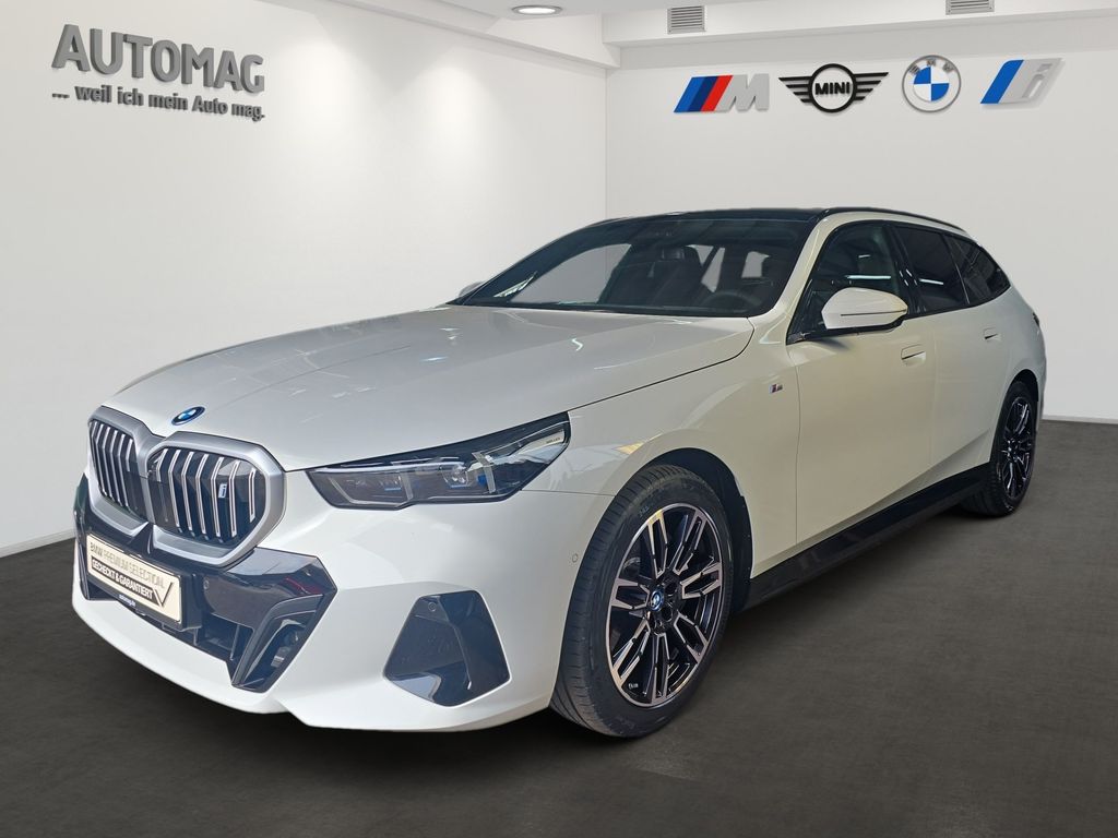 Bild des Angebotes BMW i5 eDrive40 M-Sport*Panoramadach*HeadUp*Bowers&W