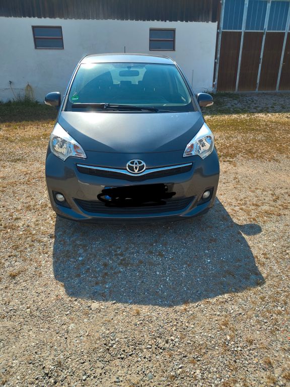 Bild des Angebotes Toyota Verso-S 1,33-l-Dual-VVT Club Club