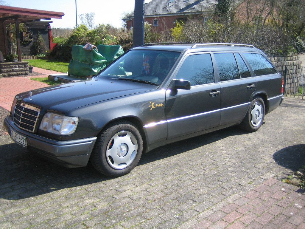 Mercedes-Benz E 220 AKTIV W/S 124 T- Modell