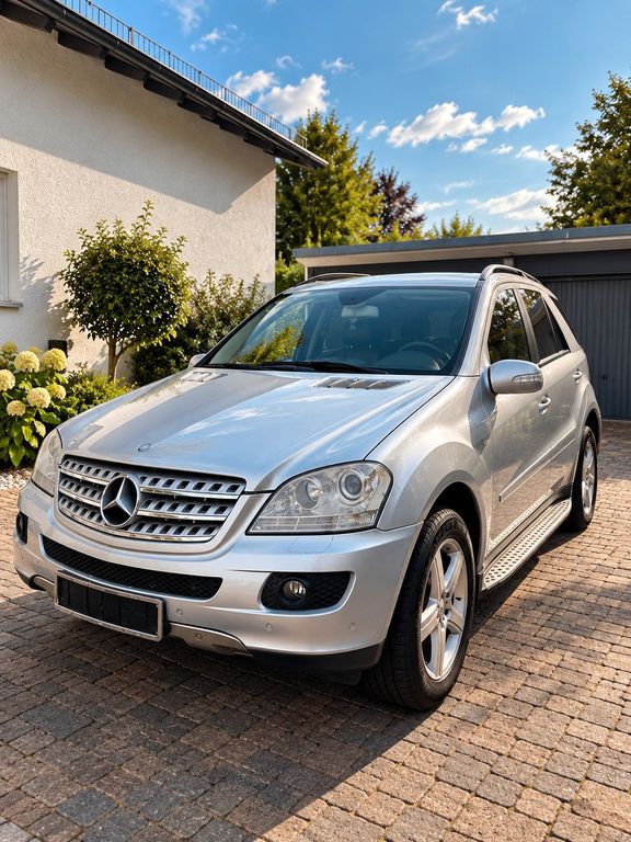 Bild des Angebotes Mercedes-Benz ML 320 CDI 4Matic*CD Chg*AHK*Trittbrett*TÜV Neu*