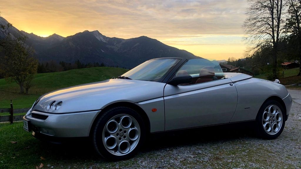 Bild des Angebotes Alfa Romeo Spider 2.0 T.Spark 16V Lusso - NUR SOMMER