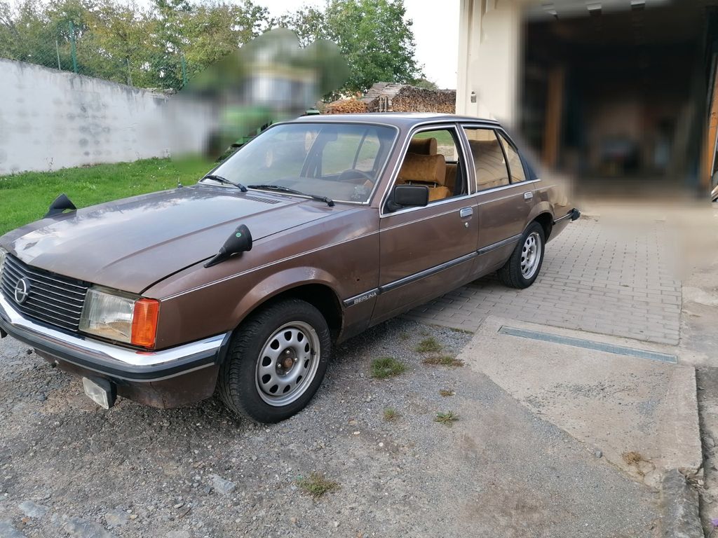 Opel Rekord 2.0E Berlina