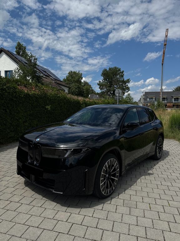 Bild des Angebotes BMW iX3 50 xDrive M SportPro AHK DrivAssist Pro 22