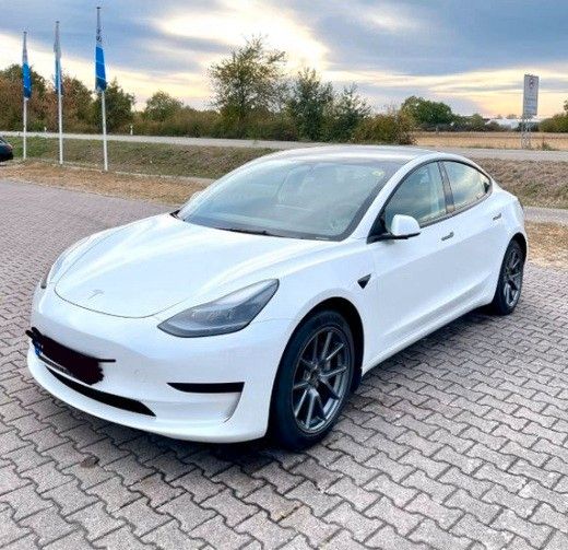 Bild des Angebotes Tesla Model 3 Hinterradantrieb RWD
