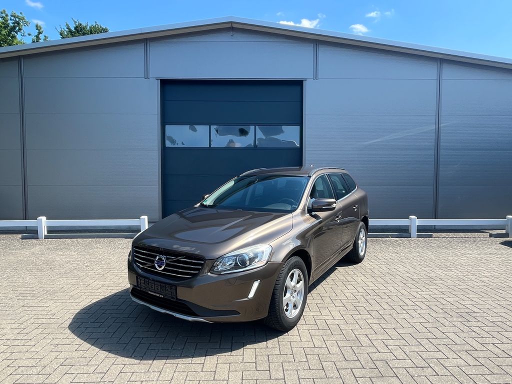Bild des Angebotes Volvo XC 60  Momentum AHK+NAVI+
