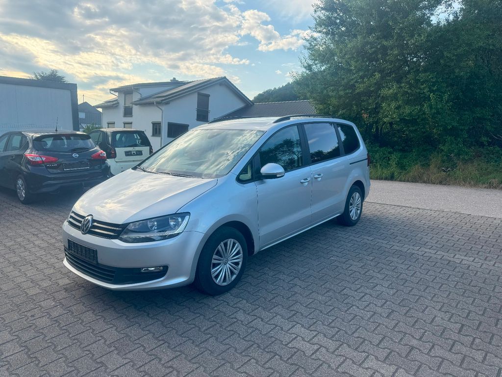 Bild des Angebotes Volkswagen Sharan 2.0 TDI DSG Trendline NAVI SHZ MFL