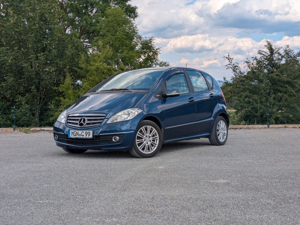 Bild des Angebotes Mercedes-Benz A 160 ELEGANCE BlueEFFICIENCY ELEGANCE
