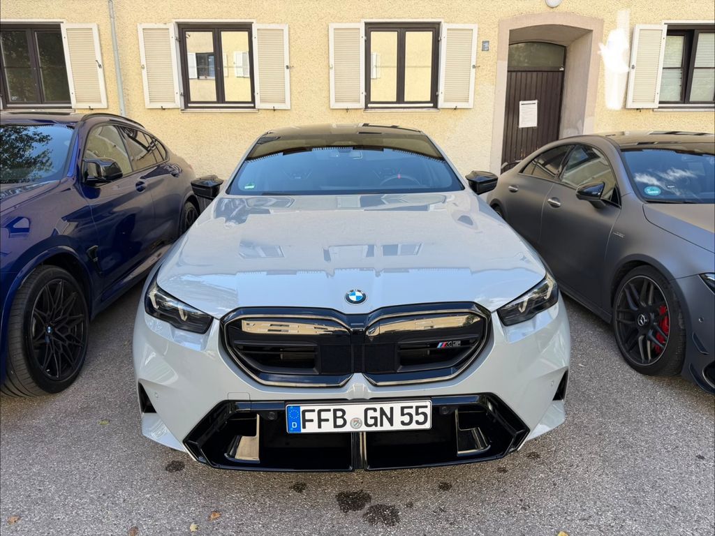 Bild des Angebotes BMW M5 Plug-In Hybrid xDrive Garantie Carbon Premium
