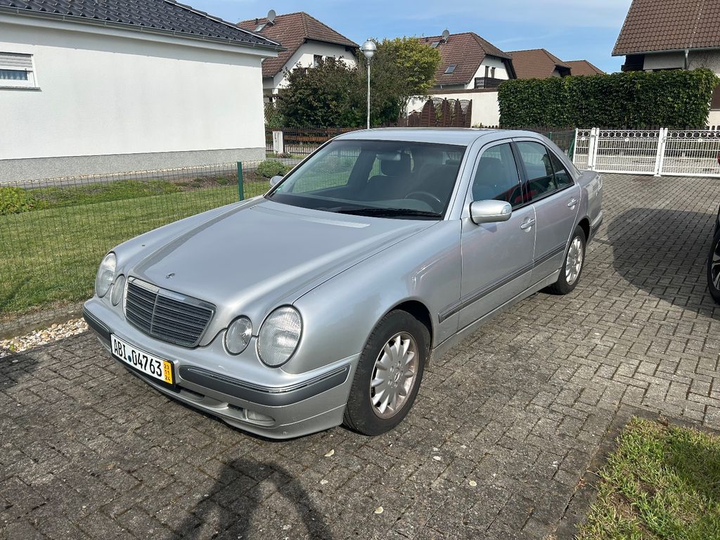 Bild des Angebotes Mercedes-Benz 200