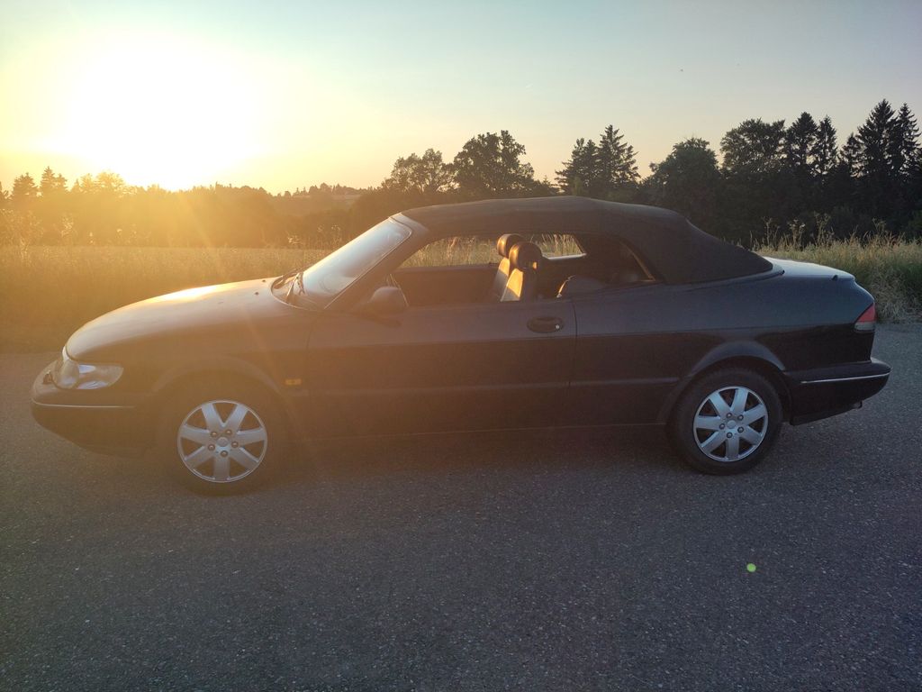 Bild des Angebotes Saab 900 2.3i SE Cabrio SE