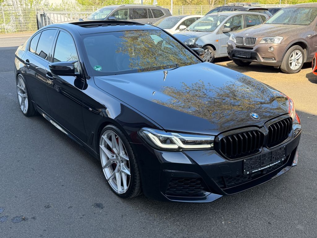 Bild des Angebotes BMW M550 i xDrive~LCI~H&K~LASER~SOFTCLOSE~G POWER