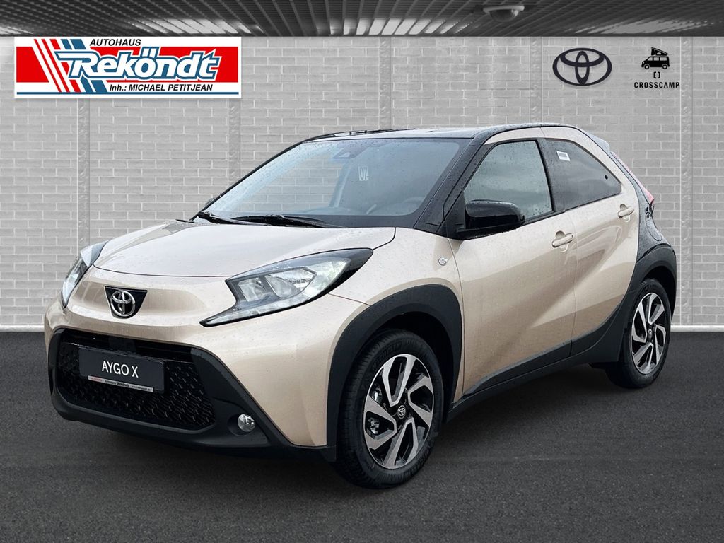 Bild des Angebotes Toyota Aygo X Teamplayer, SEGEBERG, SHZ, Kamera, Klima