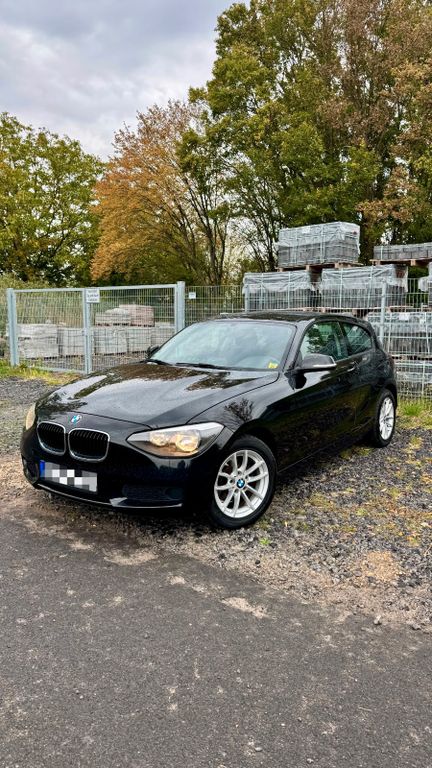 Bild des Angebotes BMW 114i Limousine 3-trg/SHZ/PDC/NEU TÜV