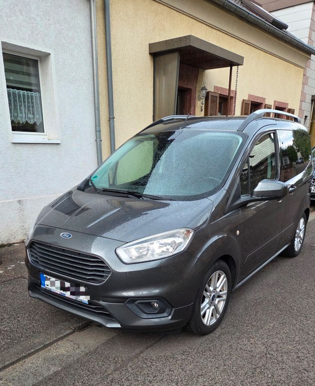 Bild des Angebotes Ford Tourneo Courier 1.0 Titanium