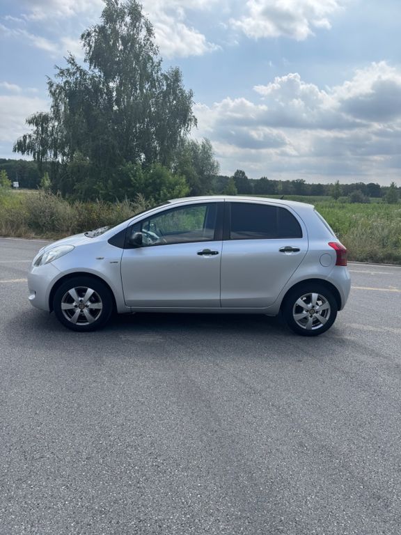 Bild des Angebotes Toyota Yaris 1,4-l-D-4D Sol Sol