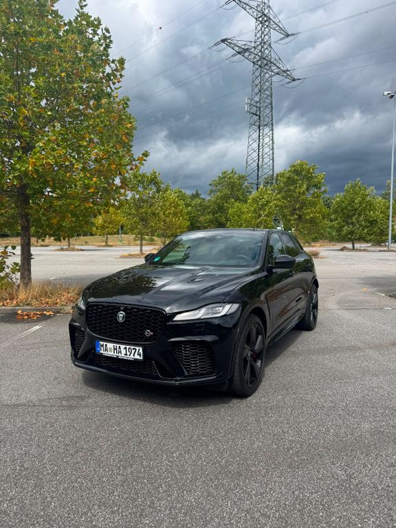 Bild des Angebotes Jaguar F-Pace P550 SVR AWD*PANO*HeadUP*Werksgarantie