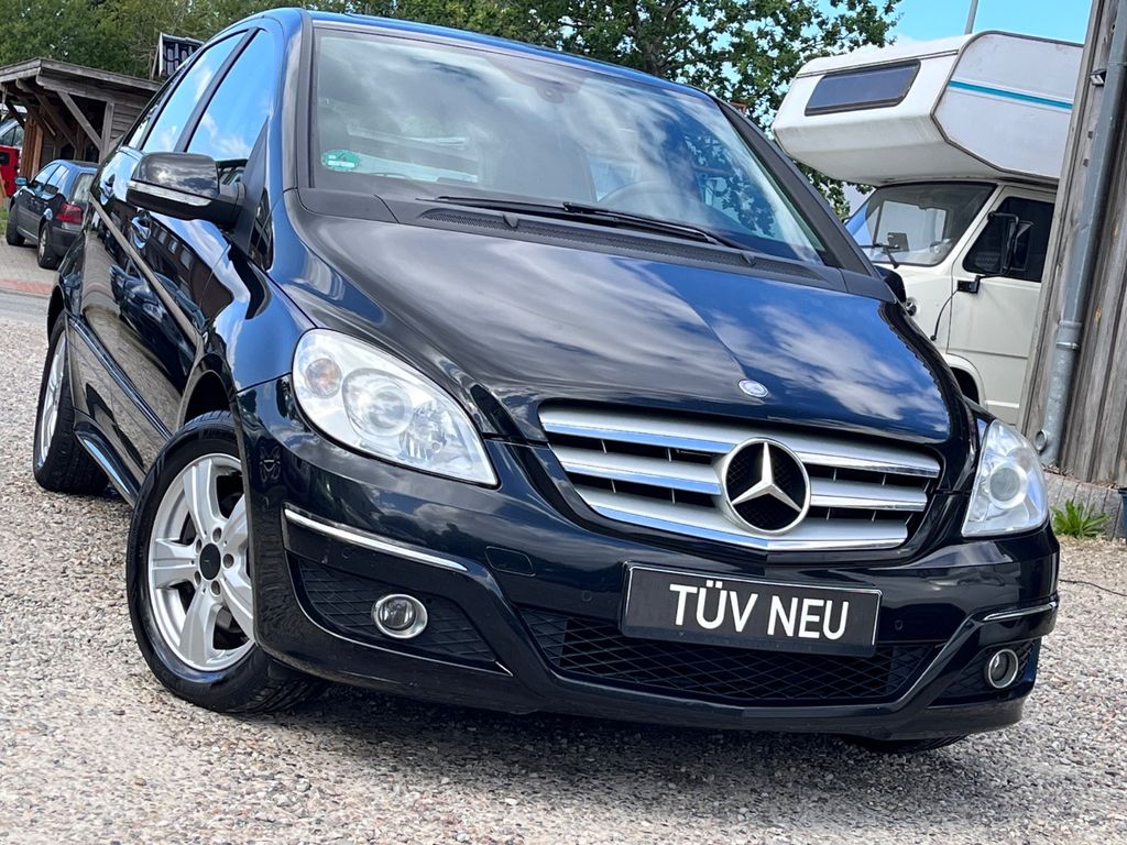 Bild des Angebotes Mercedes-Benz B 180 CDI KLIMA SHZ AHK PANORAMA HU/AU NEU