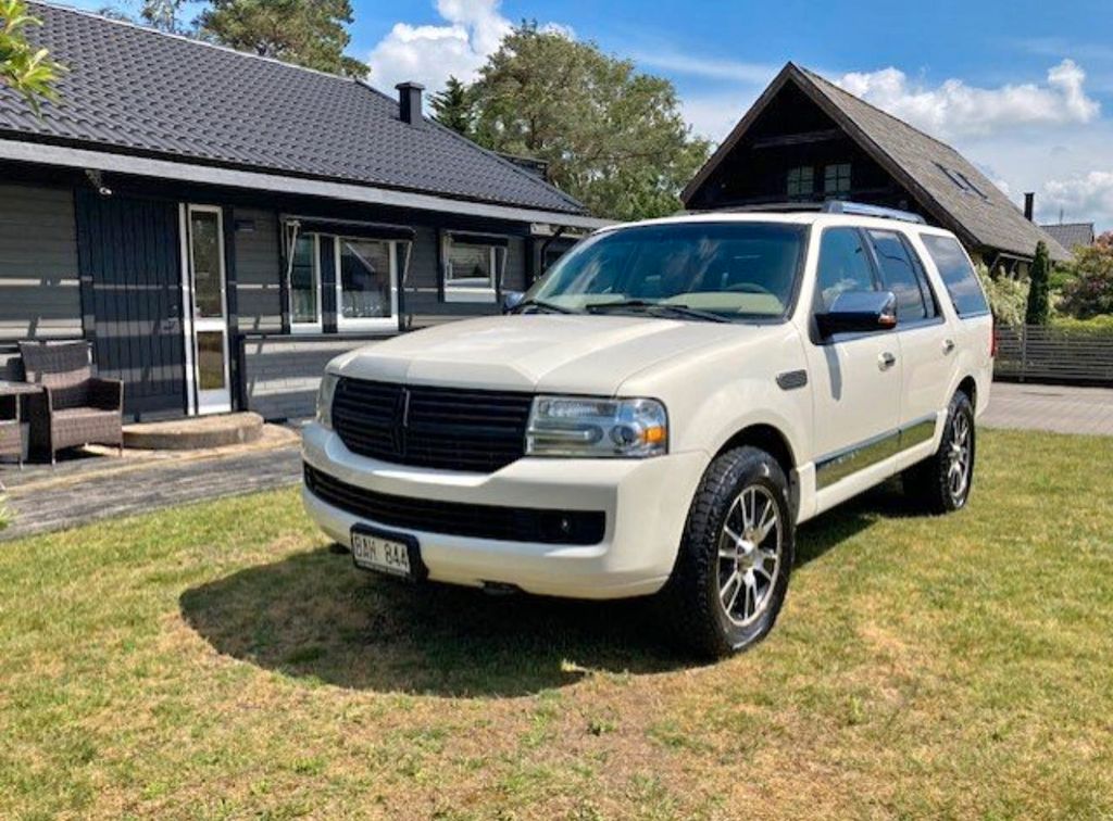 Lincoln Navigator