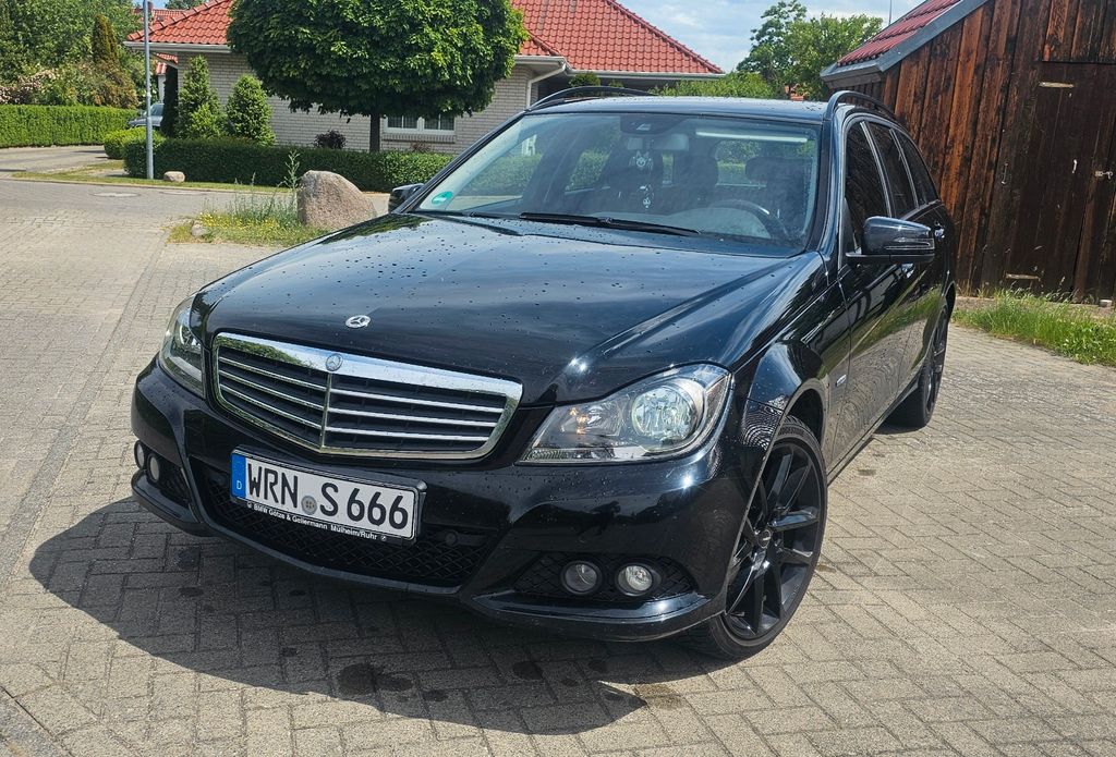 Bild des Angebotes Mercedes-Benz 200