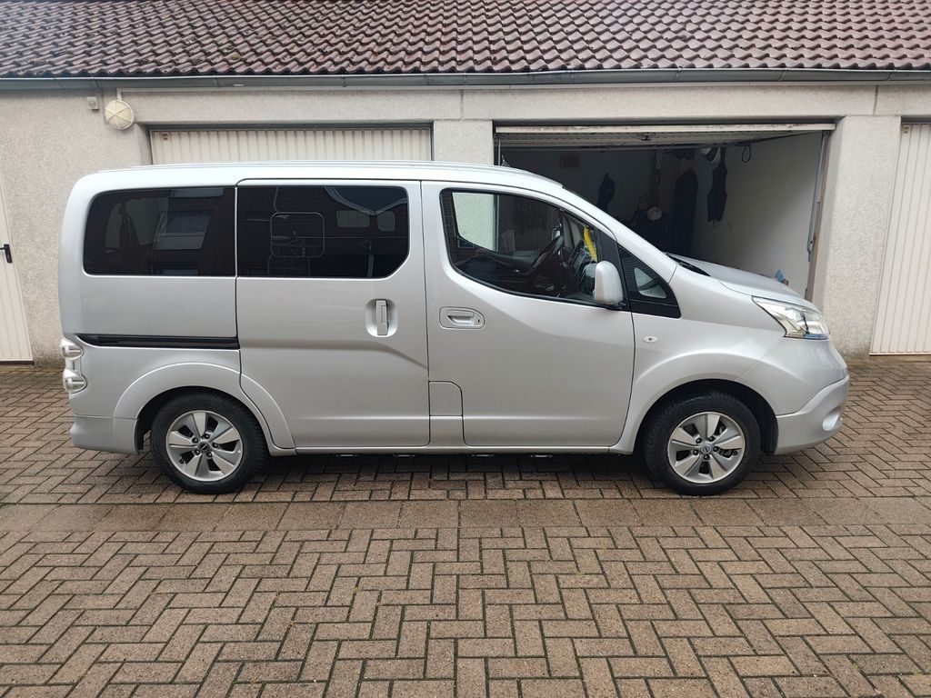 Bild des Angebotes Nissan e-NV200 TEKNA 5-Sitzer mit Batteriekauf TEKNA