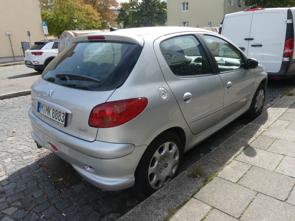 Bild des Angebotes Peugeot 206 Tendance